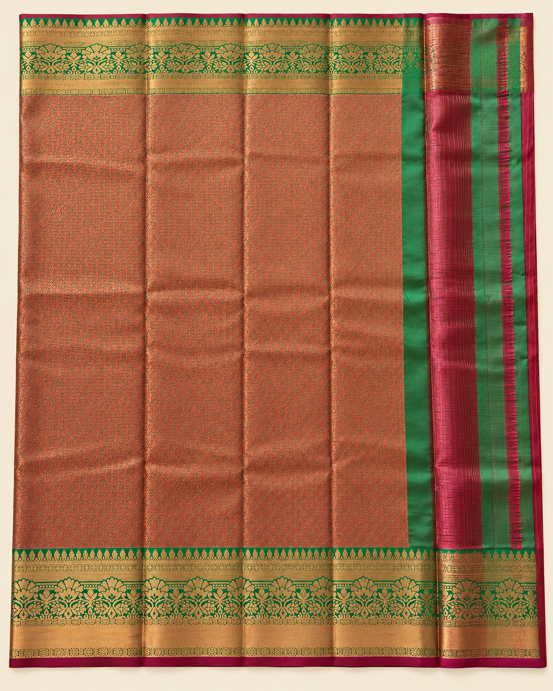 Full green and copper patterned pallu with floral borders